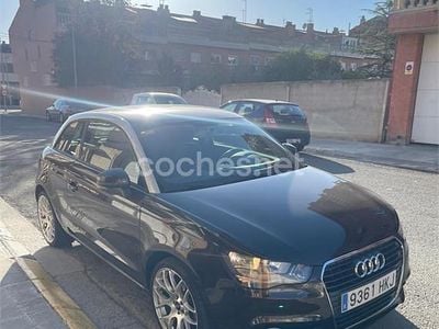 Usado Audi A1 Attraction 86 CV (63 kW) 2012 Marrón Utilitario