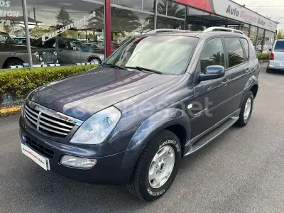 Usado SsangYong Rexton Limited 165 CV (121 kW) 2006 Azul SUV