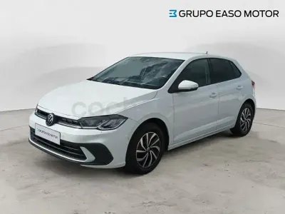 Usado VW Polo Life 95 CV (69 kW) 2023 Blanco Utilitario