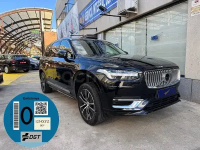 Käytetty Volvo XC90 Plus 455 HP (334 kW) 2023 Musta Katumaasturi