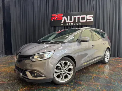 Usado Renault Grand Scénic IV Intens 110 CV (80 kW) 2018 Gris / plata Monovolumen