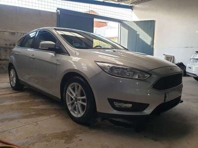 Plateado Usado 2018 Ford Focus Trend+ Utilitario | 13.500 € (Precio justo)