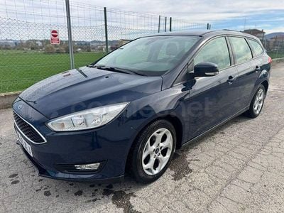 Usado Ford Focus Business Edition 120 CV (88 kW) 2016 Azul Familiar