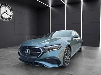 Nuevo Mercedes E220 197 CV (144 kW) 2026 Verde Berlina