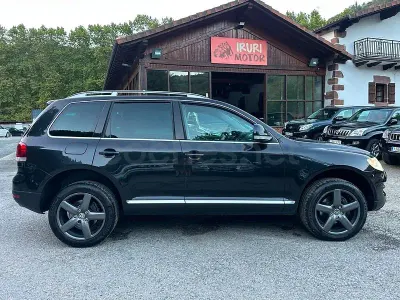 Usado VW Touareg Individual 240 CV (176 kW) 2009 Negro SUV