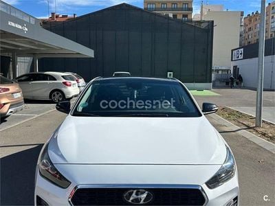 Brugt Hyundai i30 Style 140 HK (102 kW) 2018 Hvid Sedan
