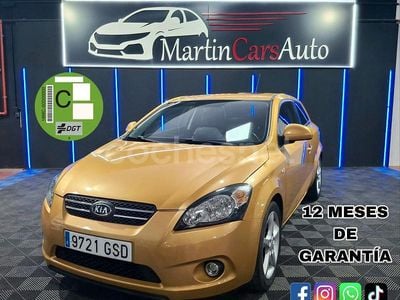 Amarillo Usado 2009 Kia ProCeed Berlina | 6490 € (Buen precio)