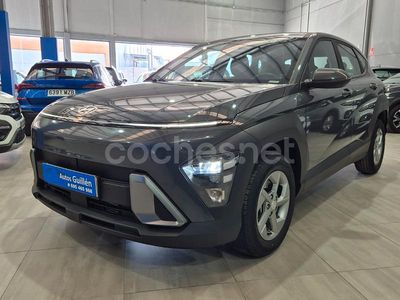 Usado Hyundai Kona 120 CV (88 kW) 2024 Gris / plata SUV
