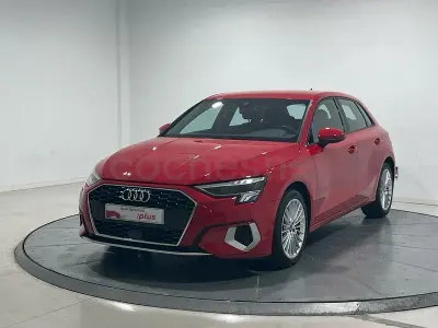 Usado Audi A3 Advanced Plus 150 CV (110 kW) 2023 Rojo Berlina