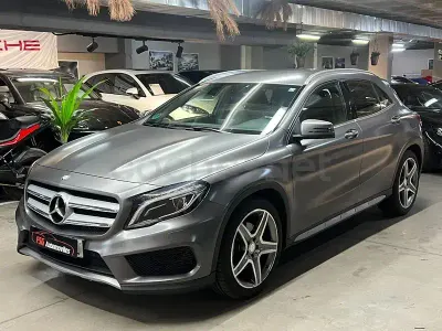 Usado Mercedes GLA220 AMG line 170 CV (125 kW) 2014 Gris / plata SUV