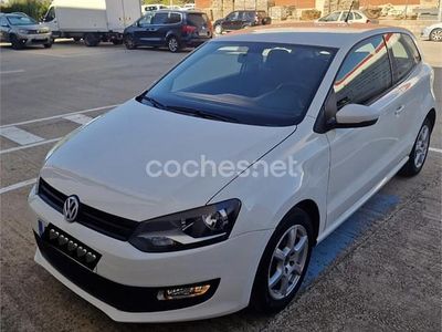 Usado VW Polo Advance 70 CV (51 kW) 2013 Blanco Utilitario