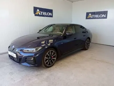 Usado BMW i4 M Sport 250 kW (340 CV) 2023 Azul Berlina