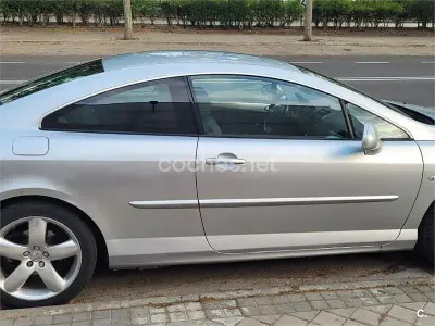 Begagnad Peugeot 407 Coupe 163 HK (119 kW) 2009 Grå Sportkupé