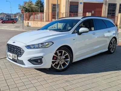 Usado Ford Mondeo ST-Line 186 CV (136 kW) 2021 Blanco Familiar