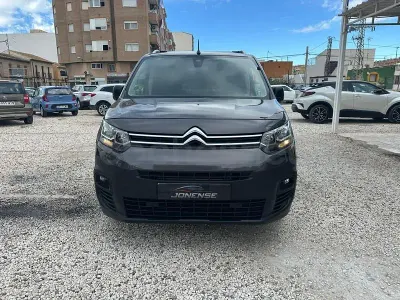 Usado Citroën e-Berlingo Feel 102 CV (75 kW) 2021 Gris / plata Monovolumen