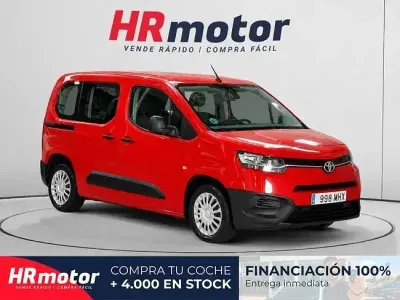 Occasion Toyota Proace City City 131 PK (96 kW) 2023 Rood MPV