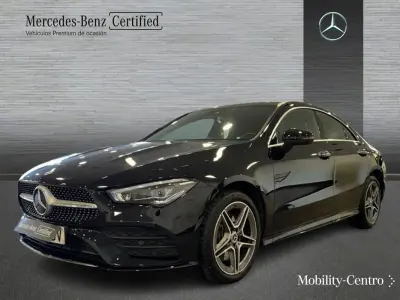 Usado Mercedes CLA250e AMG line 160 CV (117 kW) 2023 Nachtschwarz  unilack Coupe