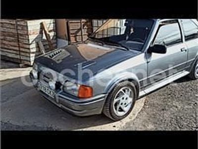Gris / plata Usado 1986 Ford Escort RS Berlina | 14.500 €