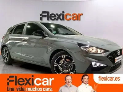 Usado Hyundai i30 N Line 120 CV (88 kW) 2023 Gris Familiar