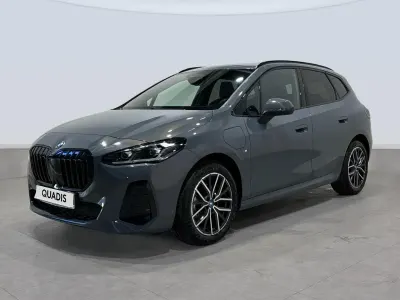 Uusi BMW 225 Active Tourer Comfort Edition 245 HP (180 kW) 2026 Harmaa Tila-auto