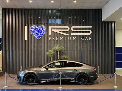 Usado Audi A5 Sportback S-Line 204 CV (150 kW) 2023 Gris Utilitario