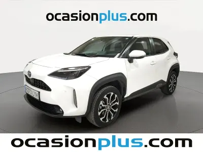 Usado Toyota Yaris Hybrid Active 116 CV (85 kW) 2022 Blanco SUV
