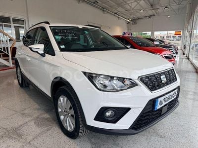 Usado Seat Arona Ecomotive 95 CV (69 kW) 2019 Blanco SUV