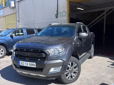 Usado Ford Ranger Wildtrack 200 CV (147 kW) 2017 Gris / plata Pickup/Camioneta