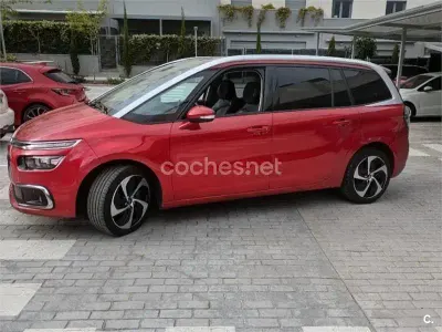 Usado Citroën Grand C4 Picasso Shine 165 CV (121 kW) 2018 Rojo Monovolumen