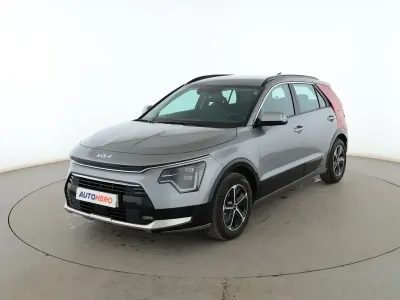 Usado Kia Niro 141 CV (103 kW) 2022 Gris SUV