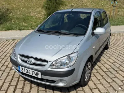 Usado Hyundai Getz 97 CV (71 kW) 2007 Gris / plata Utilitario