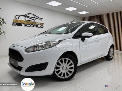 Usado Ford Fiesta Trend 75 CV (55 kW) 2017 Blanco Berlina