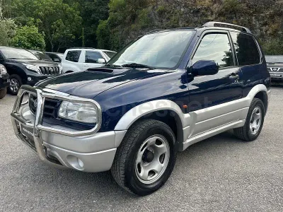Usado Suzuki Grand Vitara 110 CV (80 kW) 2004 Azul SUV