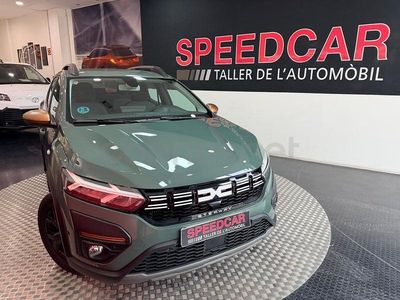 Usado Dacia Sandero Expression 110 HP (80 kW) 2023 Verde Sedan