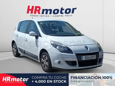 Usado Renault Scénic Expression 105 CV (77 kW) 2009 Blanco Monovolumen