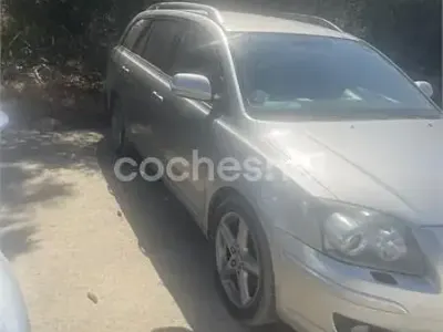 Usado Toyota Avensis