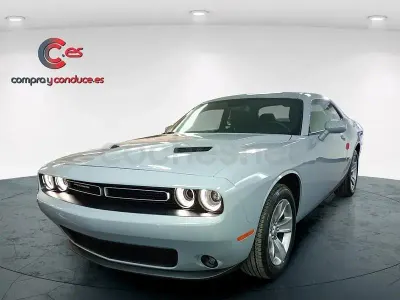Usado Dodge Challenger SXT 309 CV (227 kW) 2022 Gris / plata Coupe
