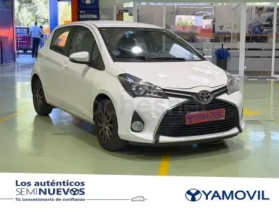 Usado Toyota Yaris Active 99 CV (72 kW) 2016 Blanco Berlina