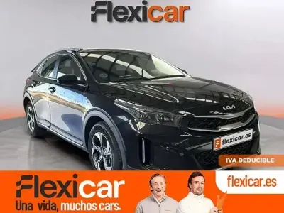 Usado Kia XCeed 120 CV (88 kW) 2023 Negro SUV