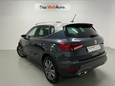 Usado Seat Arona Xperience 116 CV (85 kW) 2025 Gris SUV