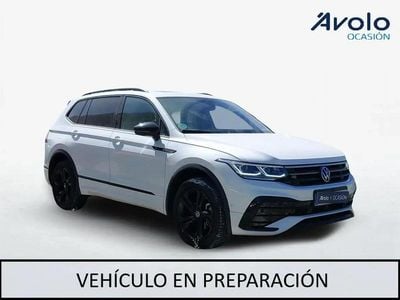 Begagnad VW Tiguan Allspace R-line 150 HK (110 kW) 2024 SUV
