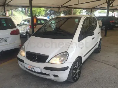 Usado Mercedes A140 Elegance 82 CV (60 kW) 2002 Blanco Utilitario