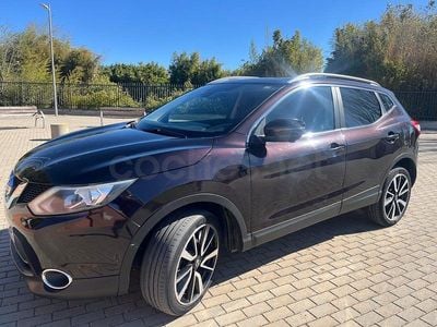 Usado Nissan Qashqai Tekna 130 CV (95 kW) 2016 Granate SUV