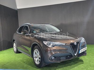 Usado Alfa Romeo Stelvio 160 CV (117 kW) 2019 Marrón SUV