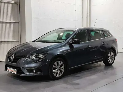 Usado Renault Mégane Life 95 CV (69 kW) 2019 Azul Utilitario
