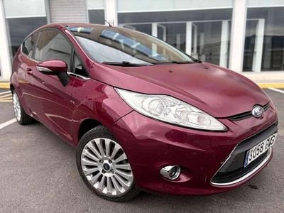 Burdeos Usado 2010 Ford Fiesta Utilitario | 3499 € (Buen precio)