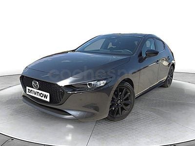 Gris / plata Usado 2023 Mazda 3 Exclusive-Line Berlina | 25.800 € (Precio justo)