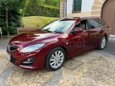 Usado Mazda 6 Sportive 163 CV (119 kW) 2011 Granate Familiar