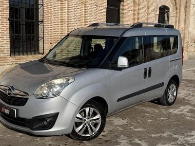 Usado Opel Combo Expression 90 CV (66 kW) 2016 Gris / plata Monovolumen