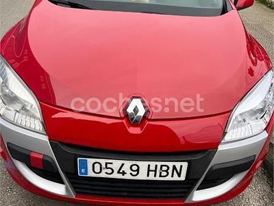 Rojo Usado 2011 Renault Mégane Cabriolet Dynamique Descapotable | 6500 € (Precio justo)
